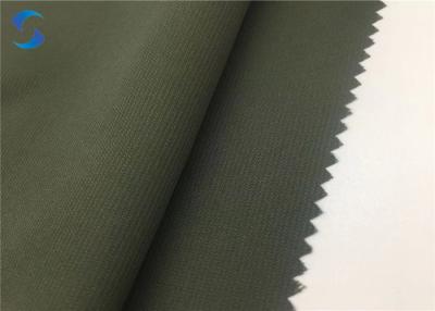 China A planície verde da tela da roupa do jacquard de 87gsm 240T tingiu-se à venda