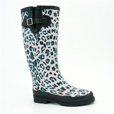 China BSCI Size 9 Anti Dust Waterproof Rubber Rain Boots With Leopard Printed for sale