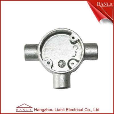 China White Malleable Pipe Fittings 3 Way Junction Box 32mm 40mm For BS4568 GI Conduit for sale