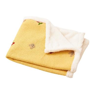 China Pet Blanket Autumn Winter Warm Soft Dog Blanket Cat Mat Plaid Carpet Flannel Small Dog Blanket for sale