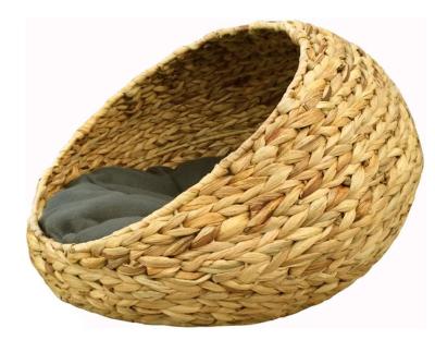 China Cat Hanging Basket Bed Wicker Natural Seagrass Handwoven for sale
