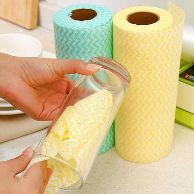 China Household Non Woven Kitchen Towels Roll Disposable Multiscene for sale