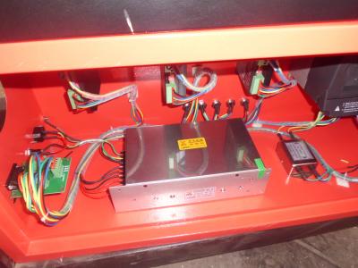 China máquina de grabado del CNC de la máquina de grabado 6090 para la fabricación de la guitarra en venta