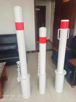 中国 鉄製の安全駐車障壁 反射テープ付きの柱柱 販売のため