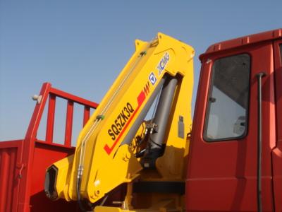 China Durable Knuckle Boom Truck Mounted Crane 5T Lifting For Landscape Jobs for sale