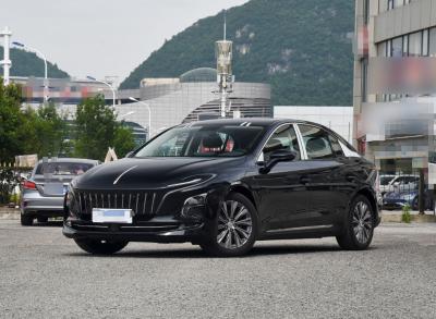 Chine Les voitures électriques Hongqi de 140 kW 5 sièges berline petit SUV noir à vendre