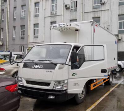 China Jiangling Cargo Van Refrigeration Diesel Tracción trasera 4×2 Transmisión manual en venta