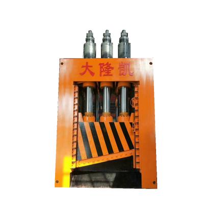 China 500 Ton Cutting Force Gantry Shear For Scrapping 90 Kw Rated Power ISO for sale