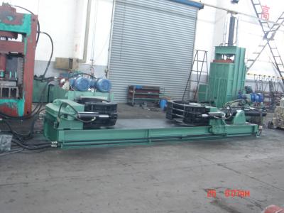 China Disassembling Auxiliary Equipment Bale Breaker With Tongs Route Changeable 600KN Tensile Force for sale