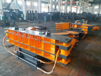 China Disassembling Bale Breaker Machine With Tongs Route Changeable 600KN Tensile Force for sale