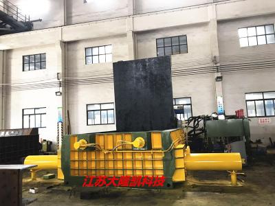 China Hydraulic Drive Cuboid Block Scrap Baling Machine With Manual Valve Control for sale
