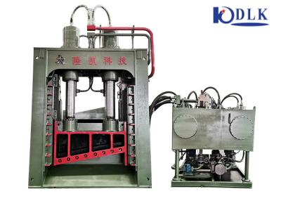China Máquina de trituração de alumínio verde do pórtico do corte do encanamento totalmente automático à venda