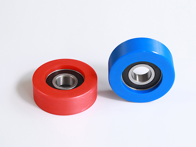 Urethane wheels and POM wheels injection processing