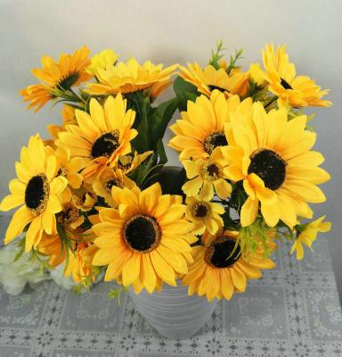 China Dekorative Sonnenblumen-Blumen aus Kunststoff, künstliche Dekoration, Sonnenblume zu verkaufen