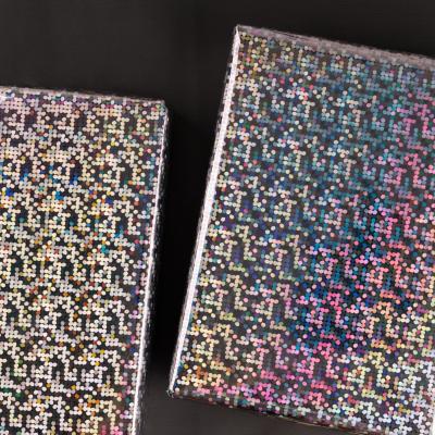 Chine Hologram Design Gift Wrap Paper Roll for Gift Wrapping à vendre