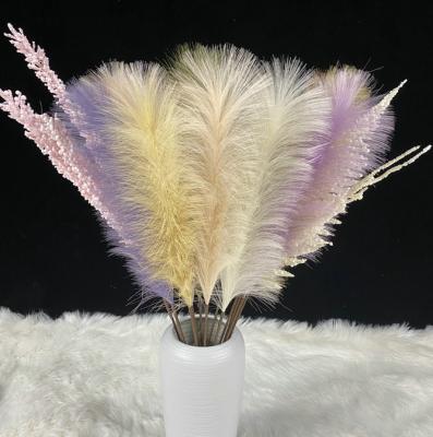 China Artificial Silk Reed Pampas Grass Home Wedding Decor Backdrop Decoration for sale
