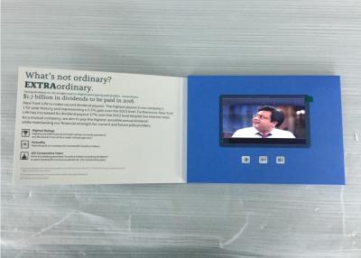 China la aduana dobló el saludo video de papel del material 5inch de los folletos video del lcd para el márketing/el acontecimiento del seguro en venta