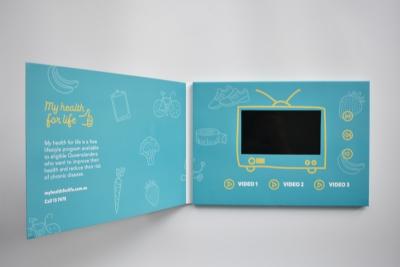 China Tarjeta video del folleto del material 4.3inch de la pantalla LCD de felicitación de la tarjeta video creativa de papel activa de encargo de la tarjeta para la atención sanitaria en venta