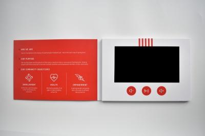 China Tipo de tarjeta de papel tarjeta de publicidad video promocional de la tarjeta de visita de la laminación 7inch de la pantalla LCD de la tarjeta video mate del folleto en venta