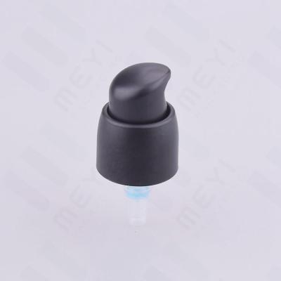 Chine Pompe crème en plastique de couleur de noir de Matt pour la lotion, pompe de base de maquillage à vendre