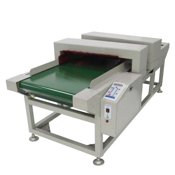 High Accuracy Conveyor Metal Detector Equipment Industrial Metal Check Detector For Food