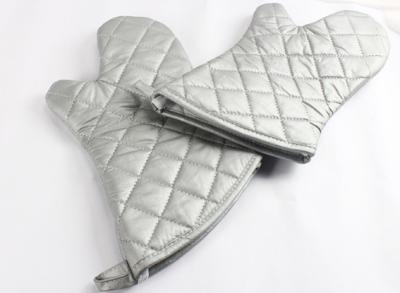 China Durable  Silver Oven Mitts Firm Grip Non Disposable Flexible Material for sale
