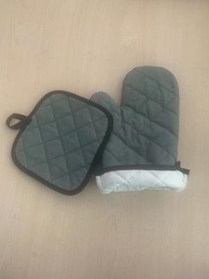 China Polyester Custom Logo Oven Mitt And Pot Holders Sublimation Blanks Transfer Printing for sale