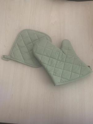 China BBQ Oven Mitt And Pot Holder Set With Non Slip Surface for sale