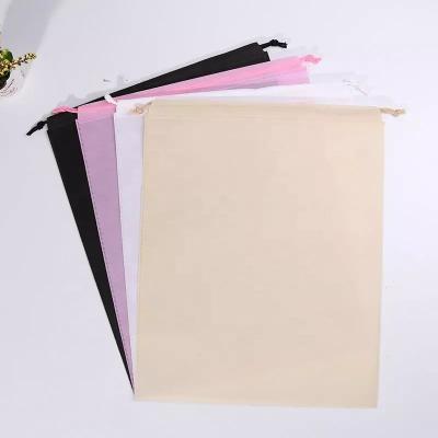 China ISO 70gram Non Woven Bags 16x20 20x28 Drawstring Dust Carry Bags Te koop
