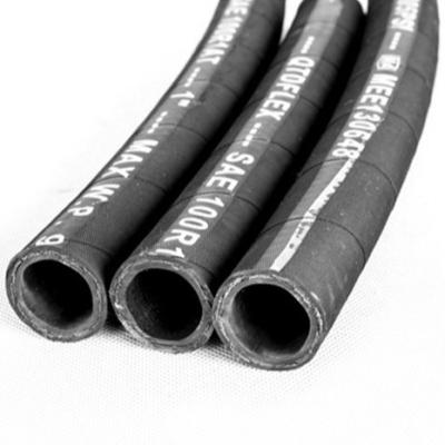 Cina Tubo flessibile idraulico del multi di scopo del panno tubo flessibile di gomma resistente di superficie della perforazione a rotazione in vendita