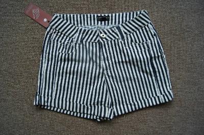 China wholesale F21 fitting short  beach jeans,Forever 21 white & Navy stripes hot pants stock for sale