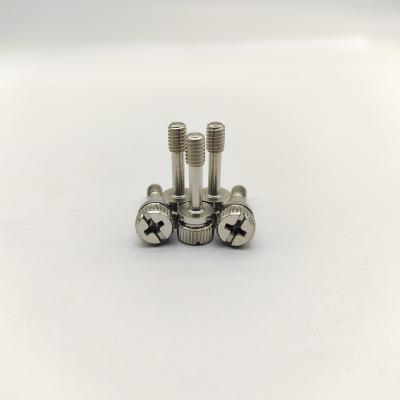 China Tornillos cautivos moleteados de acero inoxidable A2 con accionamiento combinado Phillips/Ranurado en venta