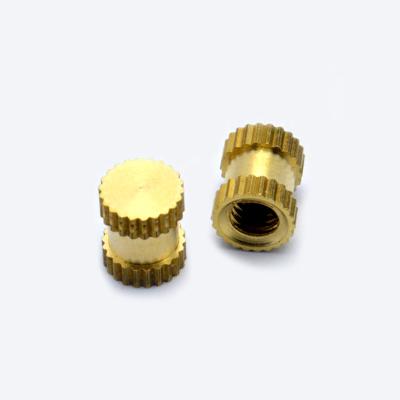 China Injection Molding Brass Knurled Thread Insert Nuts Lead Free Copper Te koop