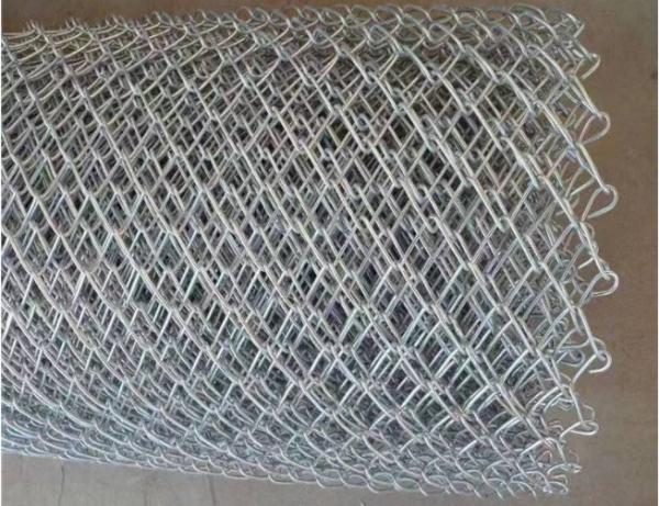 Quality Basketball Soccer Field Fence Diamond Mesh 8FT 10FT 6 Ft Cyclone Fence for sale