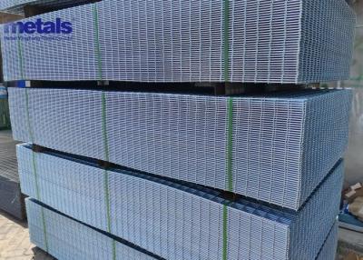 China Industrielle galvanisierte geschweißte Drahtnetzplatten / Stahlnetzplatten zu verkaufen