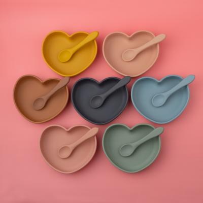 China Food Grade FDA Heart Shaped Dinner Silicone Baby Plate Customized With Spoon for sale