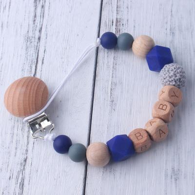 China Crochet Silicone Wooden Soother ClipsSilicone Bead Pacifier Clip 30*3*2cm for sale