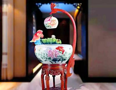 China Bacia cerâmica chinesa dos peixes do teste padrão 520mm da peônia com lâmpada à venda