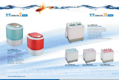 Chine Mini machine à laver simple de maison de baquet de Protable pour Singlebaby avec le couvercle et le corps colorés à vendre