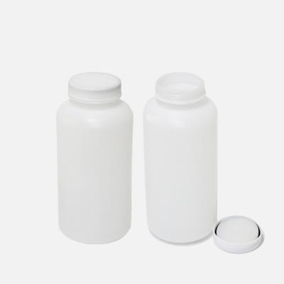 China Plastic HDPE Bottles Lab Consumables 2000ml / 1000ml / 500ml for sale