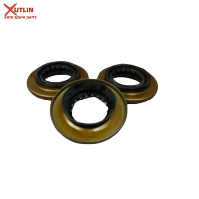 China Auto Engine Spare Parts  Oil Seal For Toyota Hilux  OEM 90311-T0083 For 2011-2015 Car Model en venta