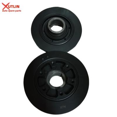 China Auto Engine Spare Parts 1HZ 1HD Crankshaft Pulley For Toyota Land Cruiser  OEM 13407-17010 for sale