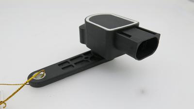 China Sensor llano de la linterna de BMW E60, sensor de la altura de suspensión del aire 3714 6785 207 en venta