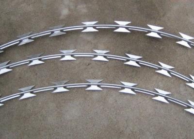 China High Security Razor Barbed Wire With Stainless Steel Core With Galvanize Coated Te koop