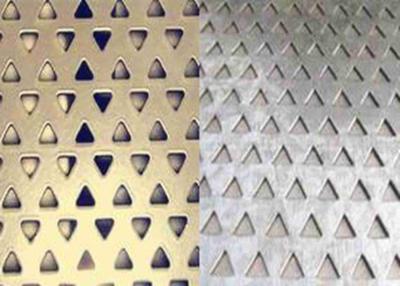 China Agujero del triángulo metal perforado Mesh For Noise Reduction de 3m m a de 10m m en venta