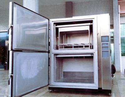 Chine Chambres refroidies à l'eau de choc thermique de LIYI 300L -65℃ à l'équipement d'essai thermique de +180 ℃ à vendre