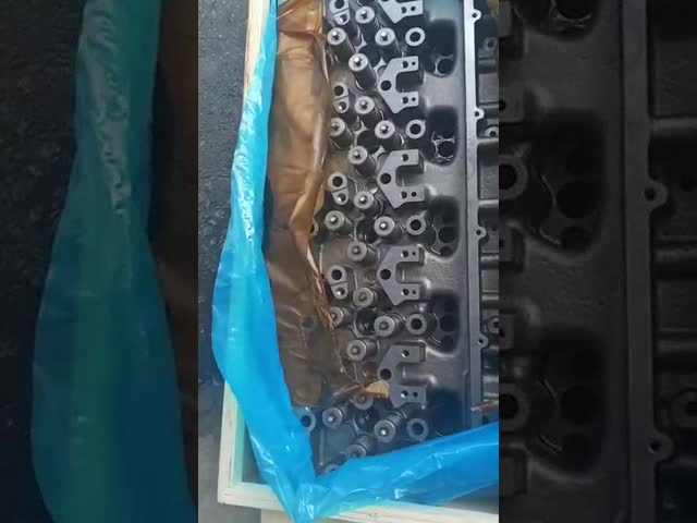 C13 cylinder head assembly