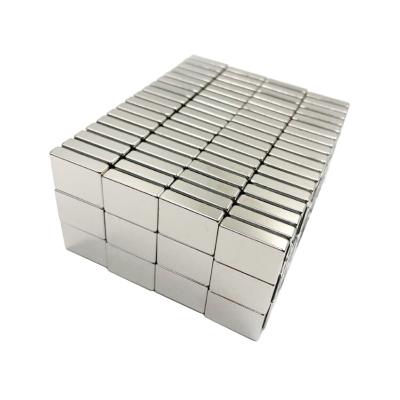 China Nickel Coated Neodymium Sintered Magnet with Customized Magnetic Orientation Grade of 30SH-45SH for sale