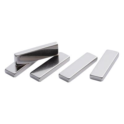 China Rare Earth Permanent Block Strong Industrial Magnets With ISO14001 Certification for sale