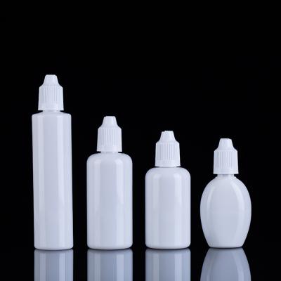 China Customizable Glass Liquid Dropper Bottles In Various Sizes Transparent Black Design for sale